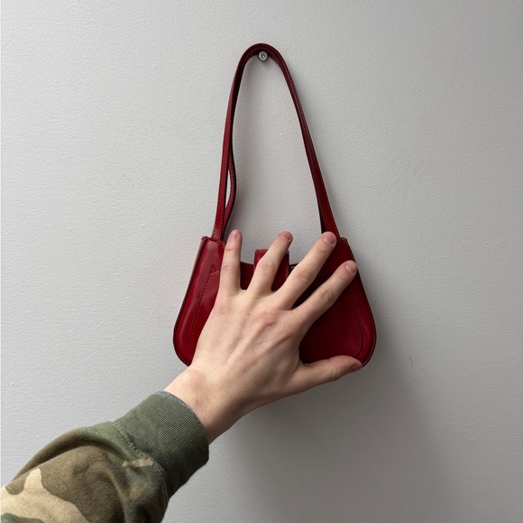 Guess Red Leather Handbag - Picture 2 of 5